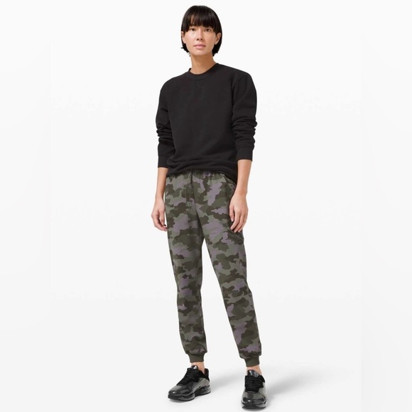 lululemon athletica Pants - Lululemon Stretch High-Rise Jogger in Heritage 365 Camo Dusky Lavender Multi